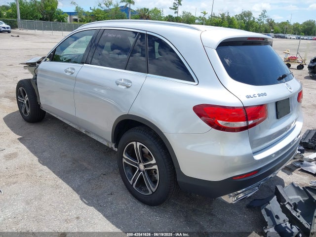 WDC0G4KB9HF165579 Mercedes-Benz m274
