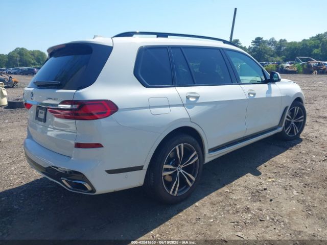 2021 BMW X7 5UXCW2C03M9D86936 Photo 3