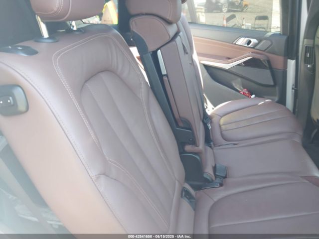2021 BMW X7 5UXCW2C03M9D86936 Photo 7