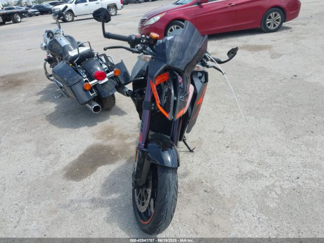 2018 KTM 1290 VBKV39405JM981026 Photo 4