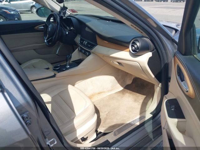 2018 ALFA ROMEO GIULIA ZARFAECN0J7565844 Photo 4