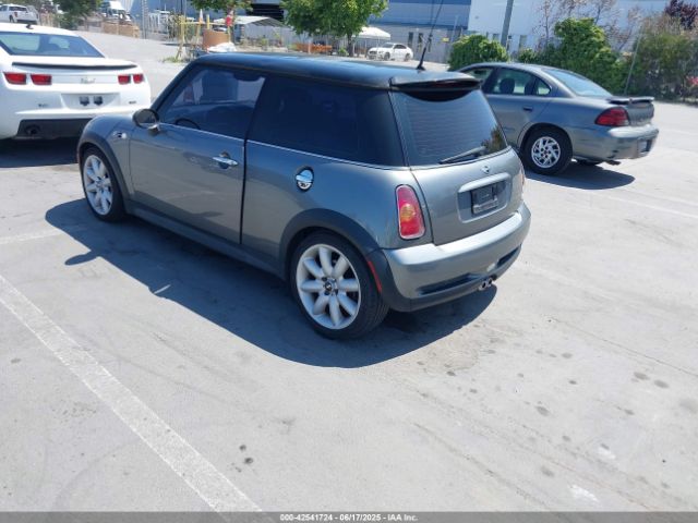 2004 MINI COOPER S WMWRE33444TD89531 Photo 2