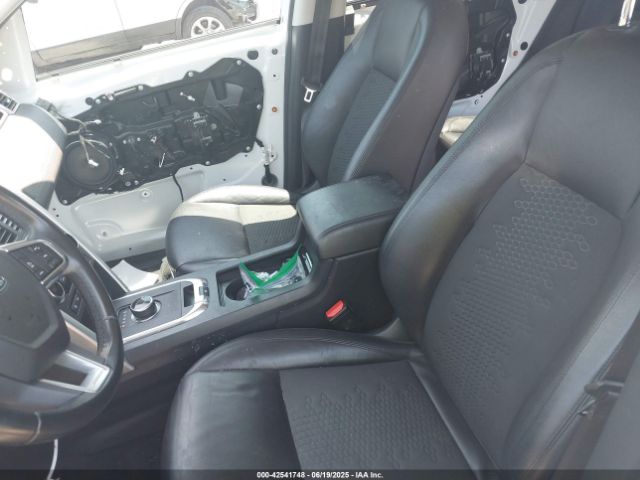 2019 LAND ROVER DISCOVERY SPORT SALCP2FX2KH811711 Photo 4