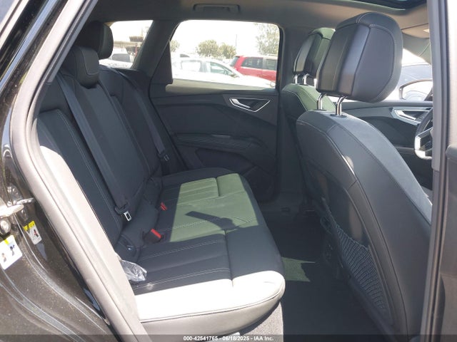 2024 AUDI Q4 E-TRON WA1KUBFZXRP059537 Photo 7