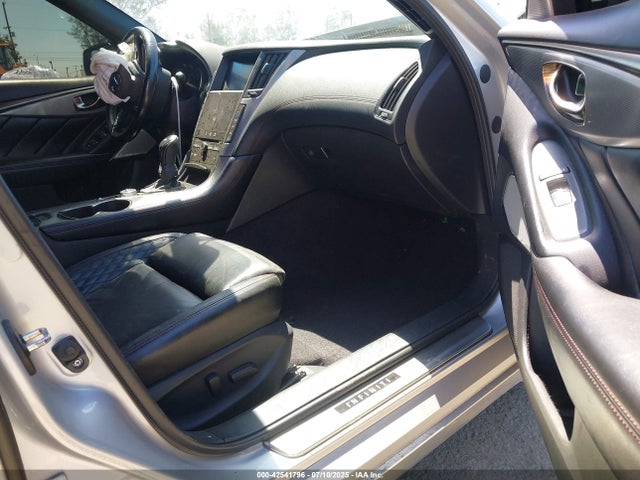 JN1FV7APXLM630074 Infiniti 2020