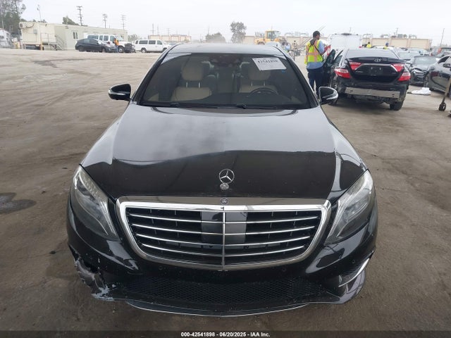 Mercedes-Benz 2015 2015 WDDUG8CB4FA134270 Image 12