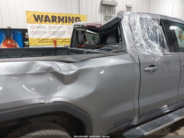 GMC l84 2022 1GTR9BED3NZ101007 Image 18