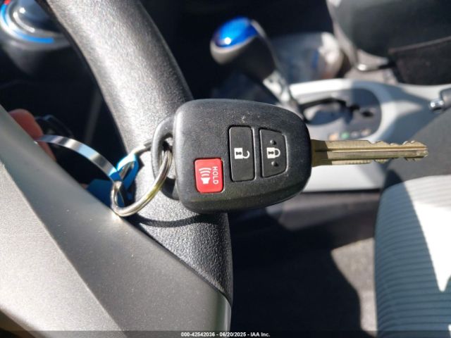 2012 TOYOTA PRIUS C JTDKDTB33C1007464 Photo 10