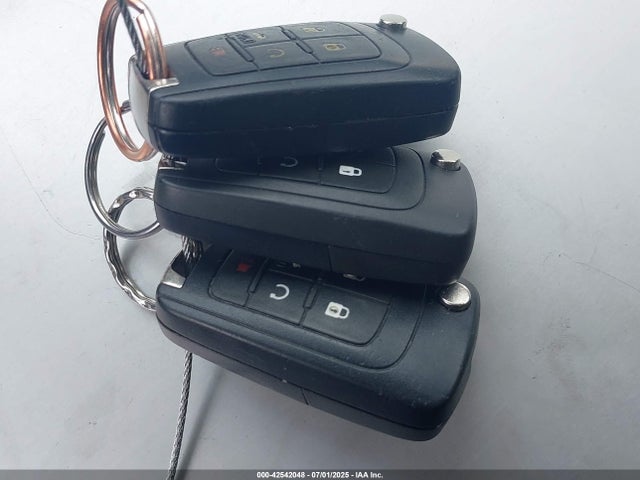 1G4GB5G32EF281658 Buick lfx