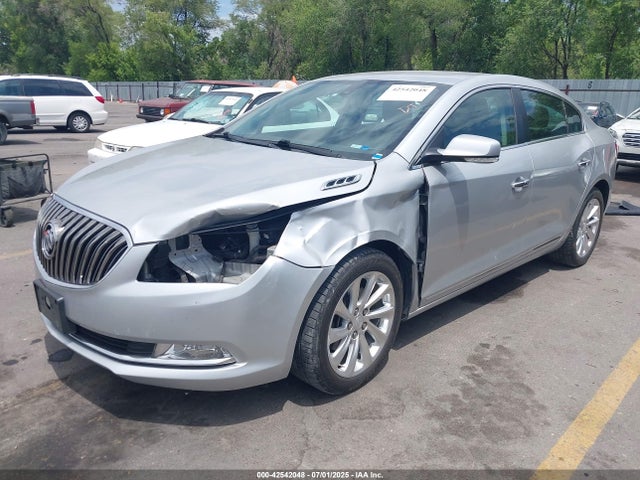 1G4GB5G32EF281658 Buick lfx