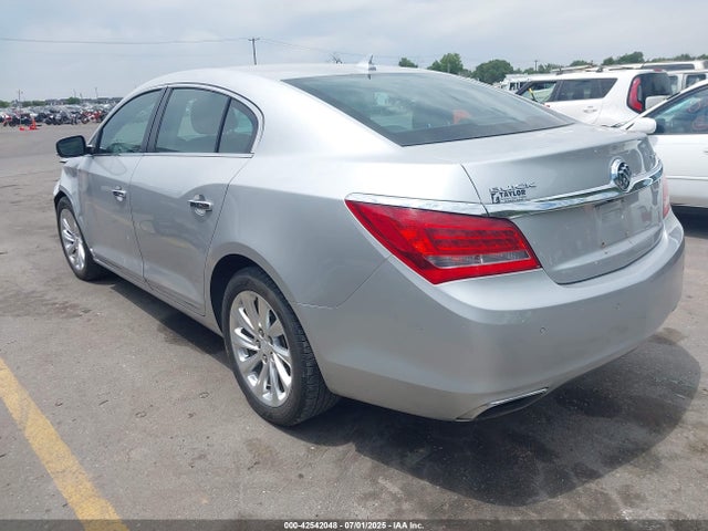 1G4GB5G32EF281658 Buick lfx