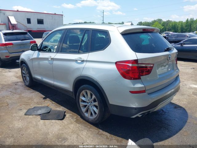 2015 BMW X3 5UXWX9C57F0D54934 Photo 2