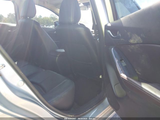 2018 MAZDA MAZDA3 JM1BN1V32J1157270 Photo 7