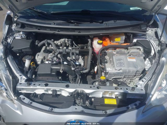 2012 TOYOTA PRIUS C JTDKDTB3XC1526494 Photo 9
