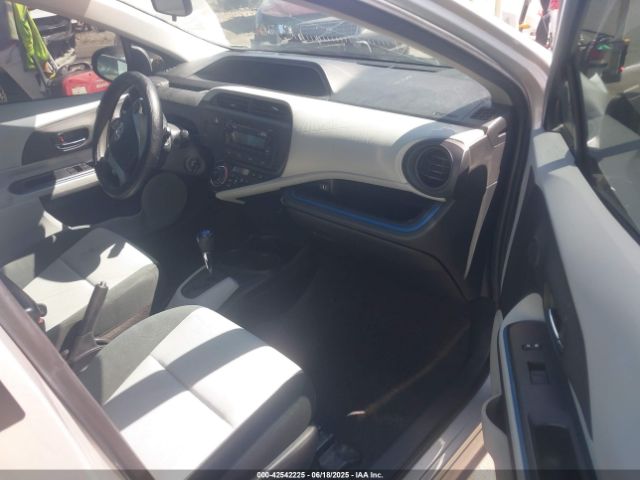 2012 TOYOTA PRIUS C JTDKDTB3XC1526494 Photo 4