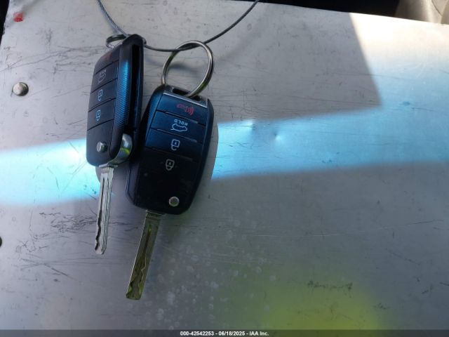 KNDPC3AC9F7770374 KIA Sportage Ex