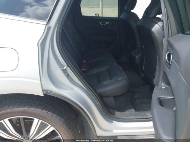 2023 VOLVO XC60 YV4L12DE2P1302404 Photo 7