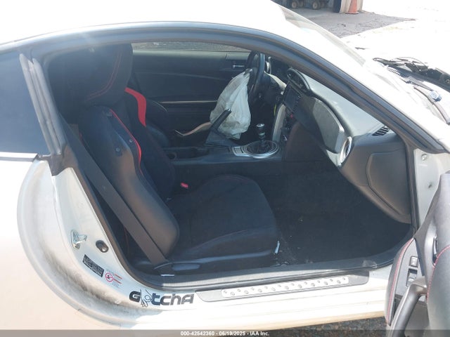 Scion scion fr-s 2014 JF1ZNAA1XE9709811 Image 5