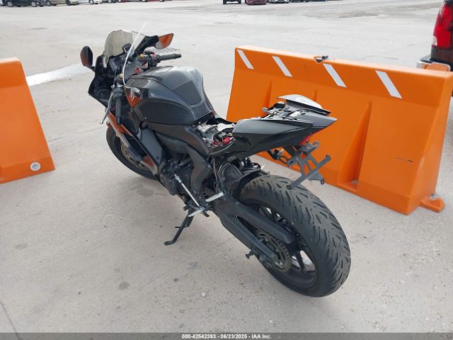 2022 YAMAHA YZFR7 JYARM38Y4NA000961 Photo 2