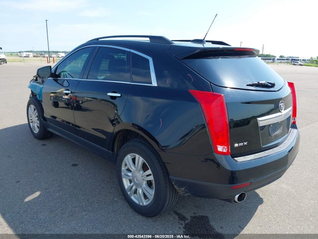 2016 CADILLAC SRX 3GYFNAE39GS513037 Photo 2