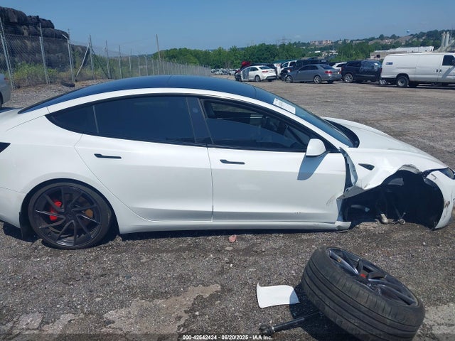 Tesla MODEL 3 2024 5YJ3E1ET4RF783457 Image 12
