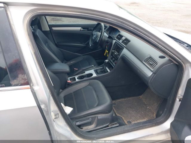 2013 VOLKSWAGEN PASSAT 1VWBN7A30DC056730 Photo 4