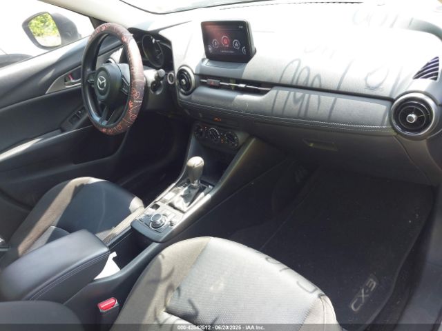2019 MAZDA CX-3 JM1DKFB73K0453847 Photo 4