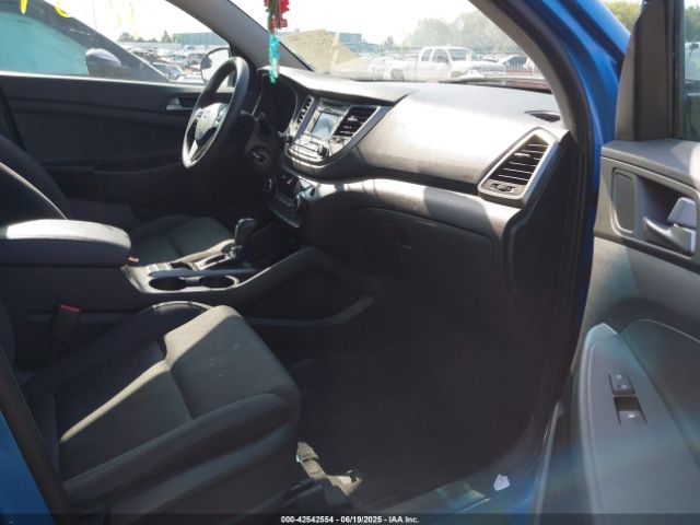 2017 HYUNDAI TUCSON KM8J3CA47HU443034 Photo 4