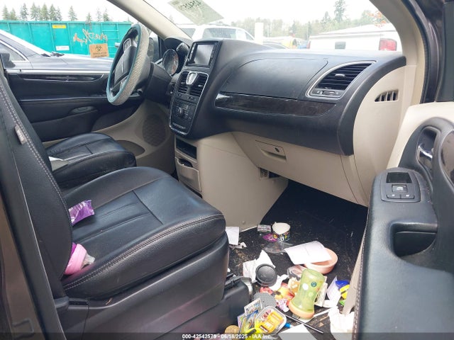 Chrysler 2016 2016 2C4RC1BG3GR291043 Image 5