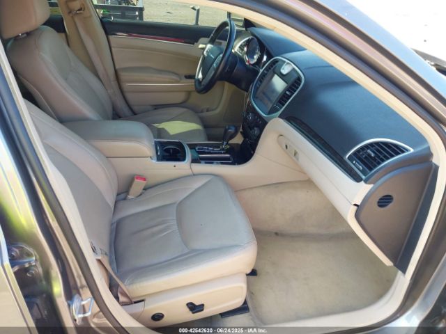 2011 CHRYSLER 300 2C3CA5CG9BH591965 Photo 4