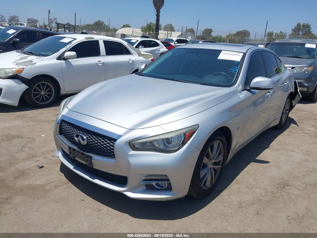 Infiniti 2015 2015 JN1BV7AP7FM354973 Image 2