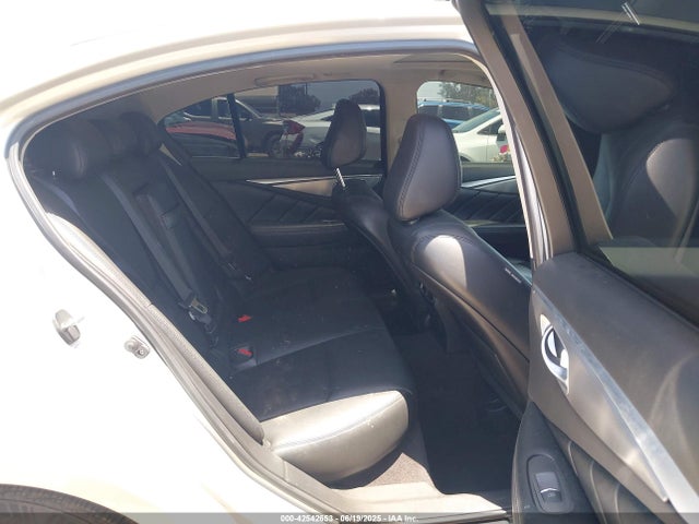 Infiniti 2015 2015 JN1BV7AP7FM354973 Image 8