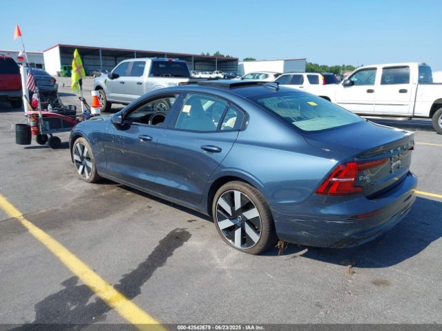 2024 VOLVO S60 RECHARGE PLUG-IN HYBRID 7JRH60FL3RG295085 Photo 2