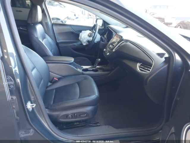 2017 CHEVROLET MALIBU 1G1ZE5STXHF144900 Photo 4