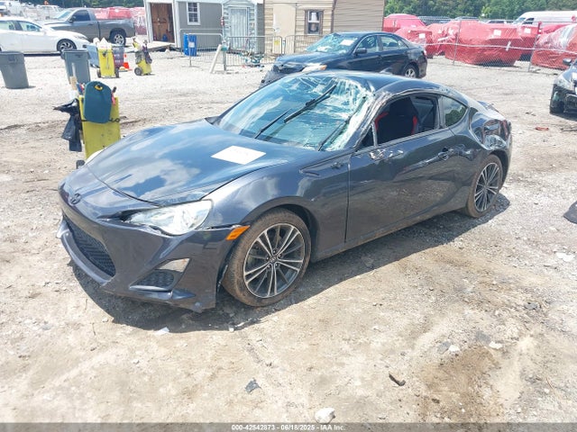 Scion 2000cc na 2015 JF1ZNAA11F8713673 Image 2