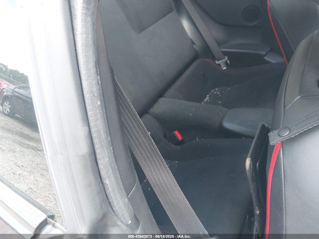 Scion 2000cc na 2015 JF1ZNAA11F8713673 Image 8