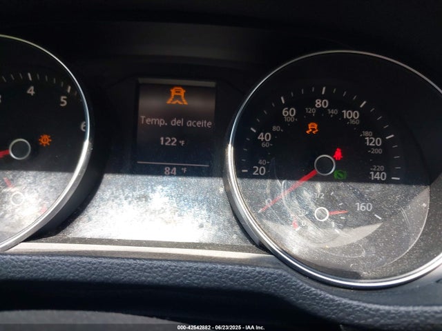 Volkswagen Passat 2016 1VWBT7A36GC024813 Image 7