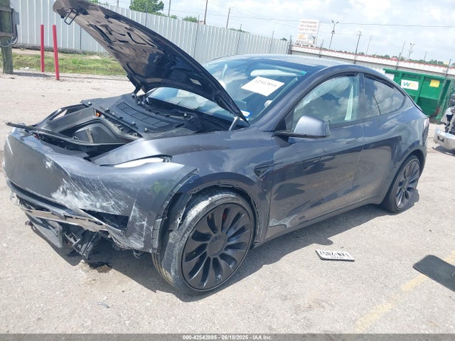 2023 TESLA MODEL Y 7SAYGDEF9PF940492 Photo 1