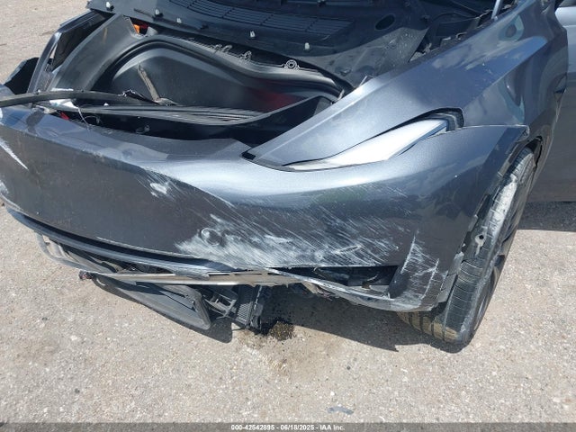 2023 TESLA MODEL Y 7SAYGDEF9PF940492 Photo 5