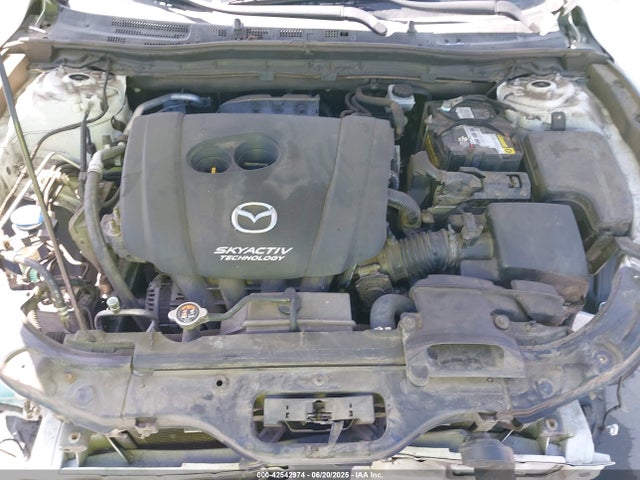 JM1BM1W76E1129580 Mazda pe