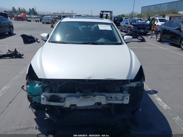 JM1BM1W76E1129580 Mazda pe