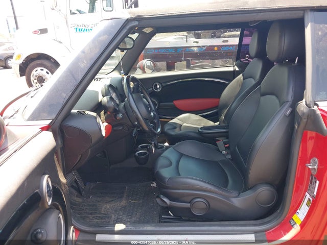 2013 MINI CONVERTIBLE WMWZP3C53DT705159 Photo 4