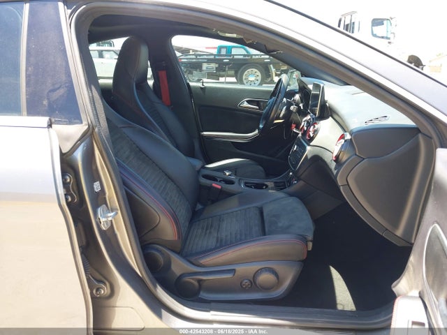WDDSJ4EB9GN374133 Mercedes-Benz 2016