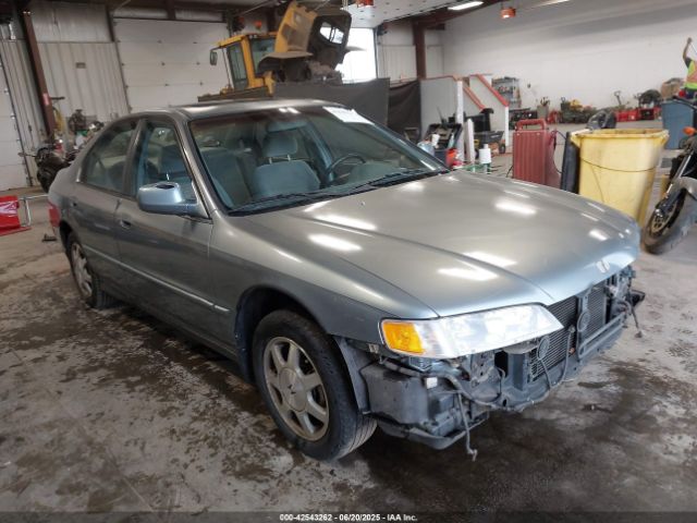 1994 HONDA ACCORD JHMCD5657RC072017