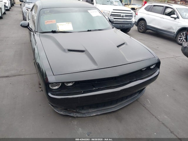 2C3CDZBT1GH125712 Dodge 2016