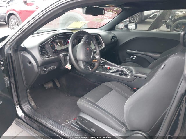 2C3CDZBT1GH125712 Dodge 2016