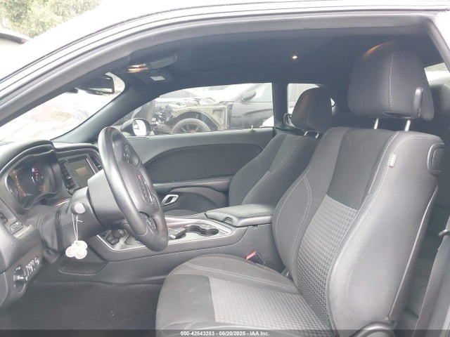 2C3CDZBT1GH125712 Dodge 2016