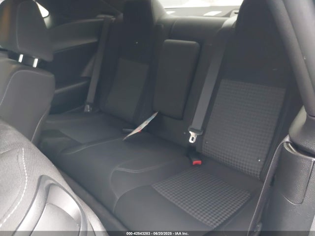 2C3CDZBT1GH125712 Dodge 2016