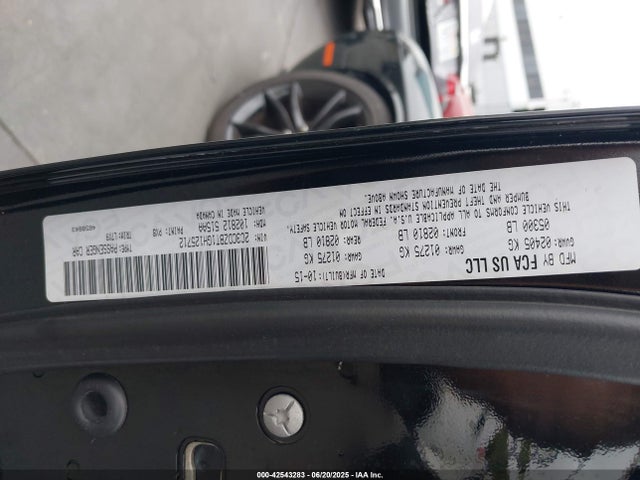 2C3CDZBT1GH125712 Dodge 2016