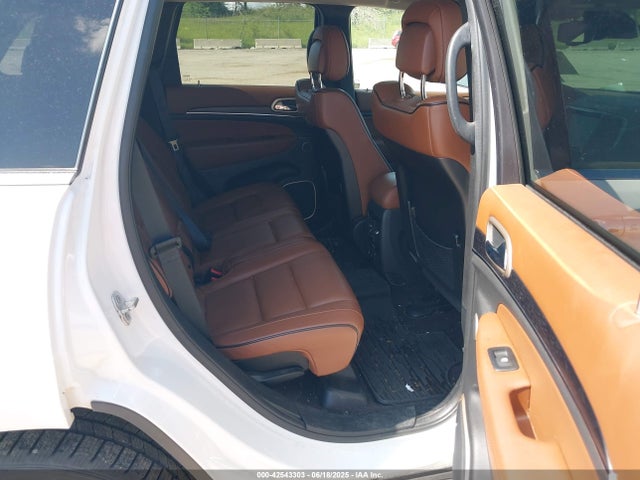 1C4RJFJG8GC422710 Jeep Grand Cherokee